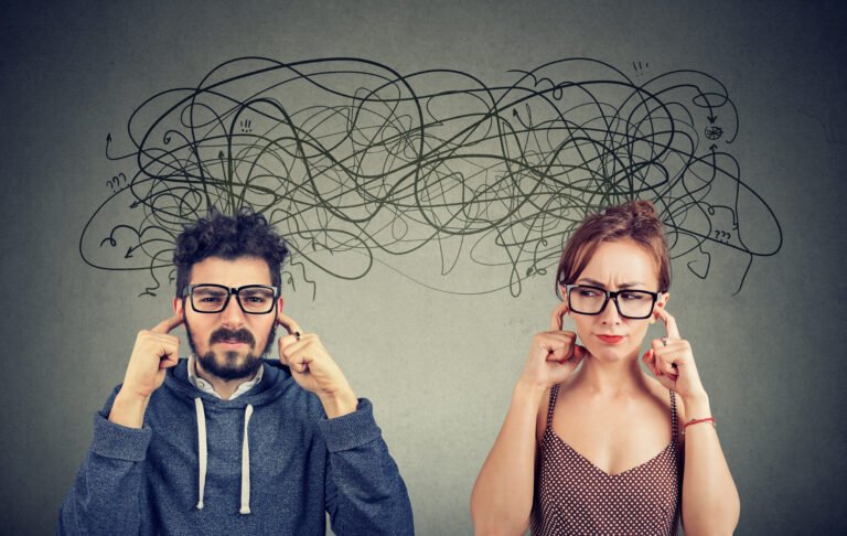 Angry,Displeased,Couple,Woman,And,Man,Ignoring,Not,Listening,Each